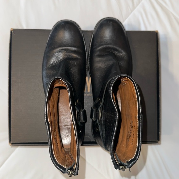 FRYE Phillip Harness Short Women’s Leather Boots Sz 10 EUC in black. - Picture 8 of 9